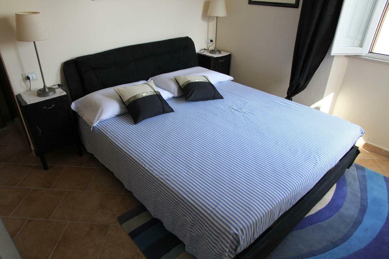 Los Flamingos Bed & Breakfast La Maddalena  Exterior foto